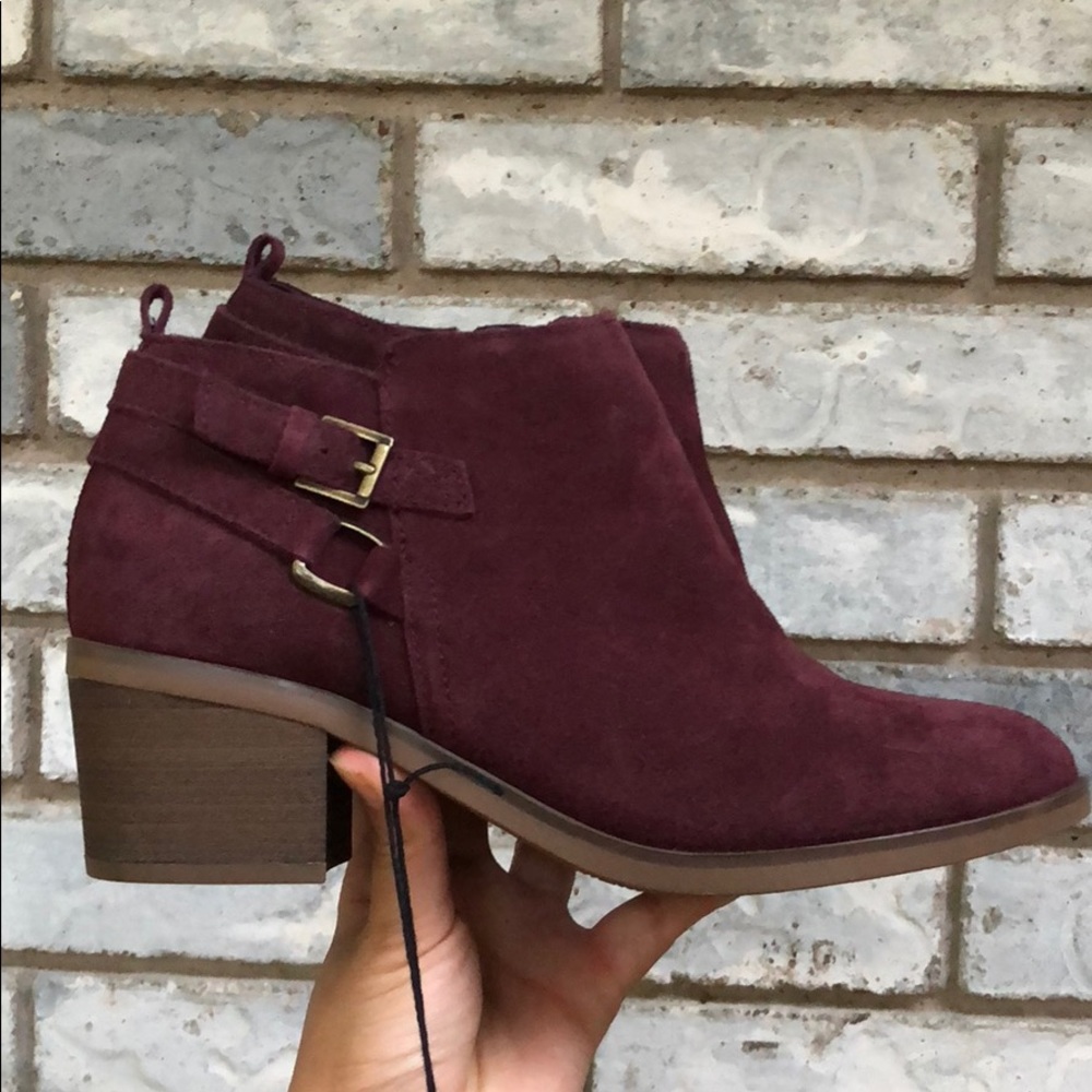 NWT 💞 Sonoma suede burgundy ankle booties